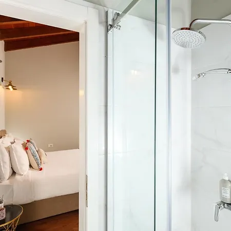 Kır Evi Blerina Ljaknasi